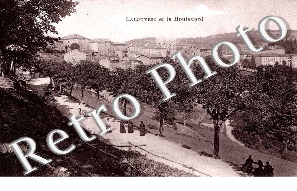 BOULEVARD