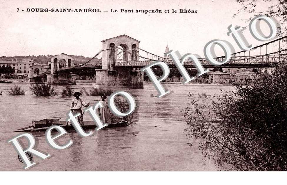 Le pont suspendu et le Rhone