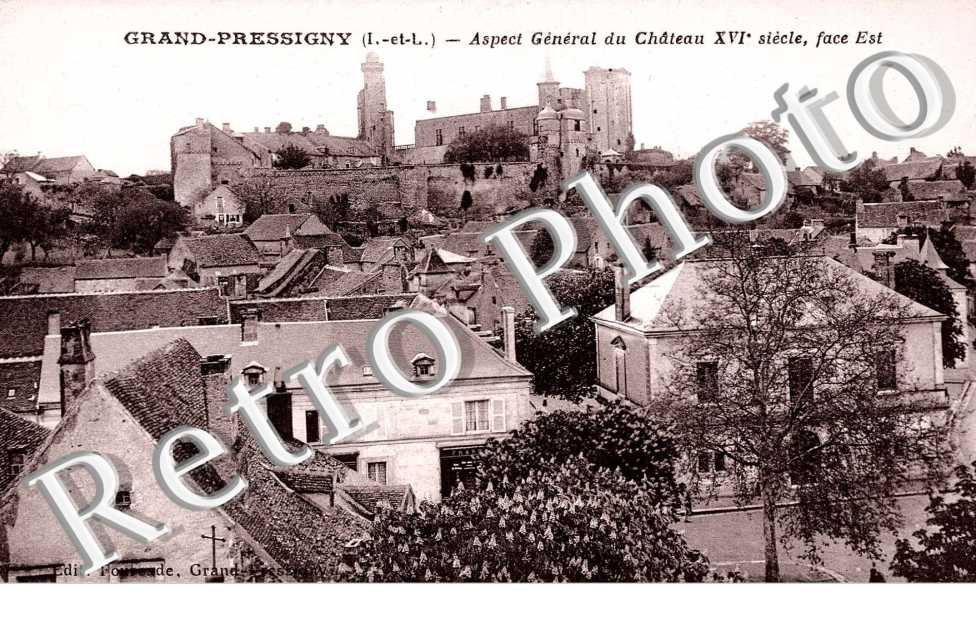 Aspect general du chateau XVIe siecle