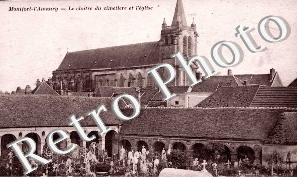 Le Cloitre du cimetiere et l'Eglise