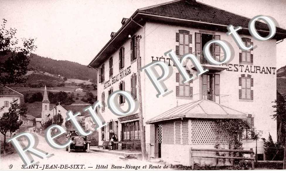 hotel Beau Rivage et route de la Clusaz