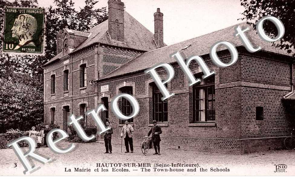 La Mairie et les Ecoles