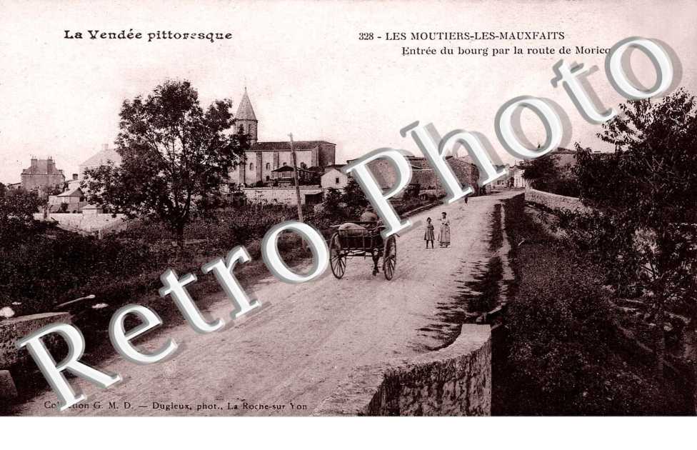 Entree du bourg par la route de Moricq