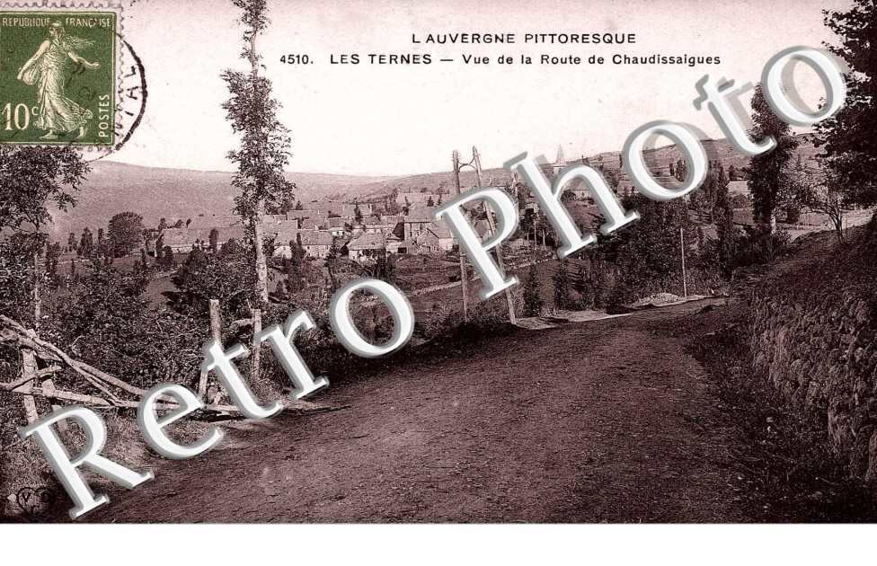Vue de la route de Chaudissaigues
