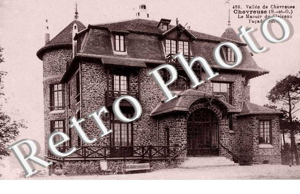 MANOIR