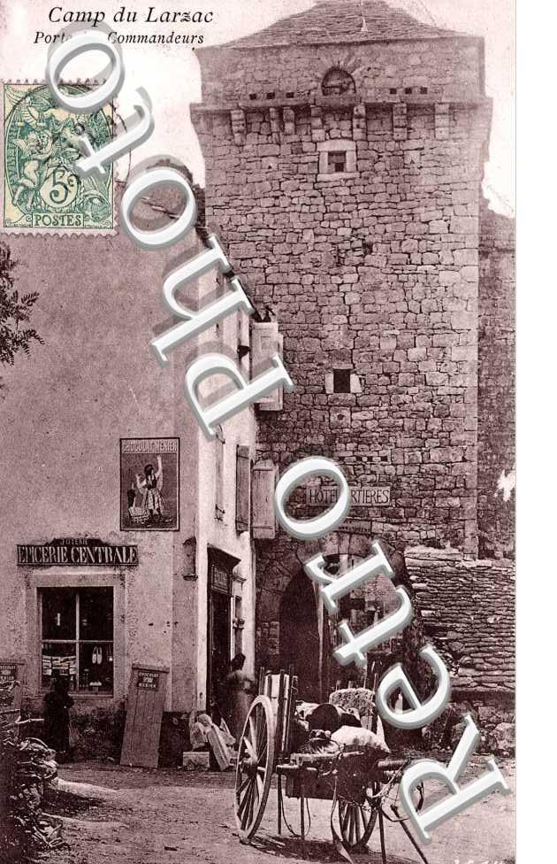 camp du larzac - porte des commandeurs