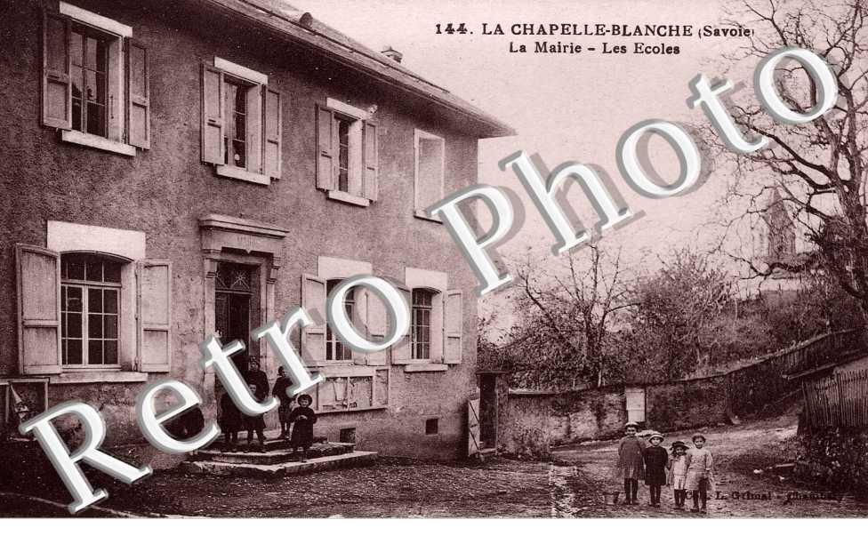 La Mairie et les Ecoles