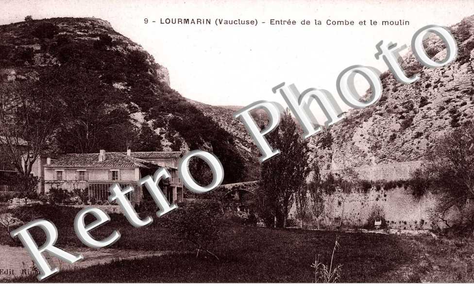 Entree de la Combe et le moulin