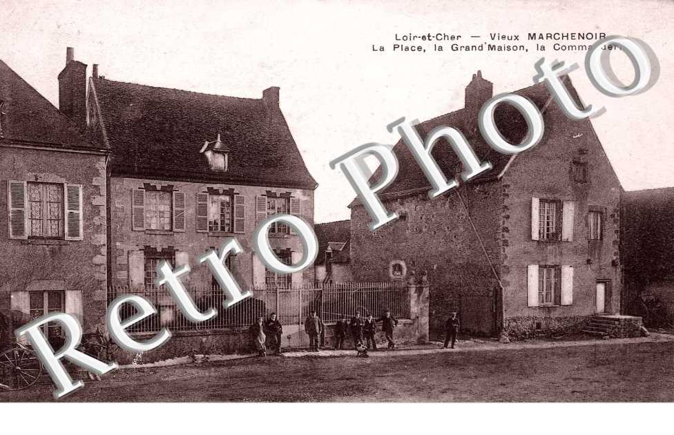 la place, la grand'maison, la commanderie