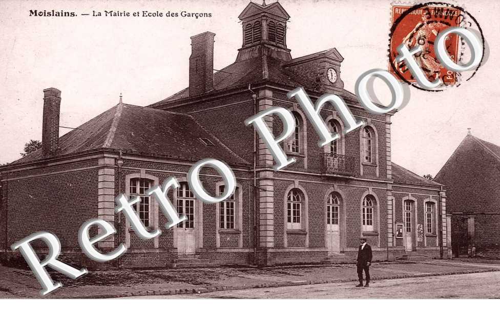 LA MAIRIE ET L'ECOLE DES GARCONS
