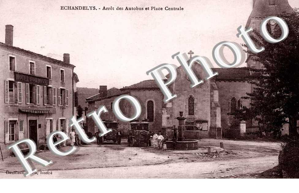 arret des autobus et place centrale