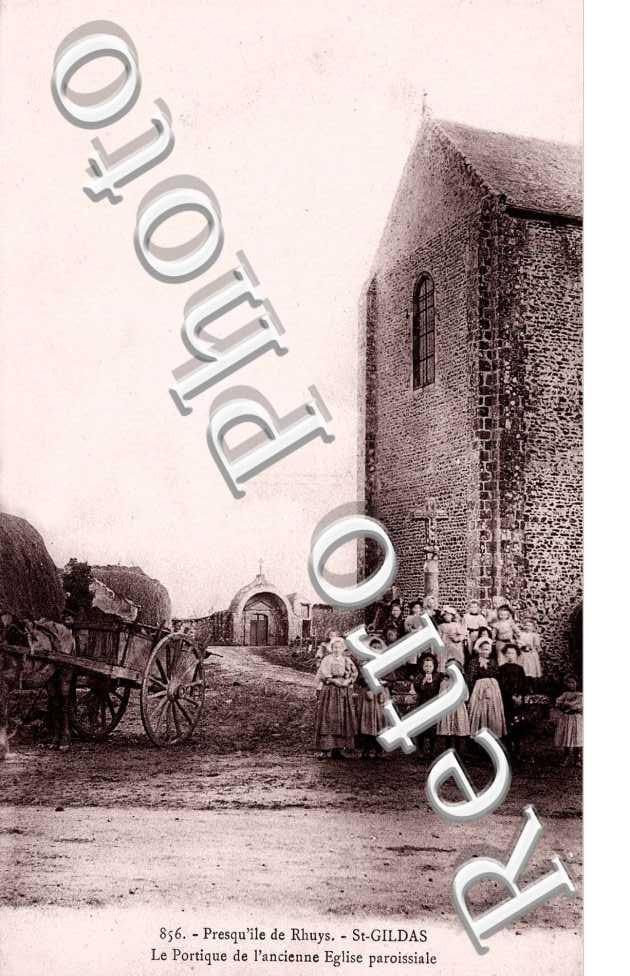 le portique de l'ancienne eglise paroissiale