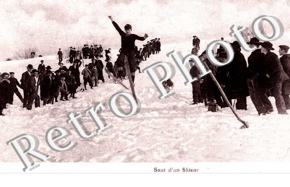 Saut d'un skieur