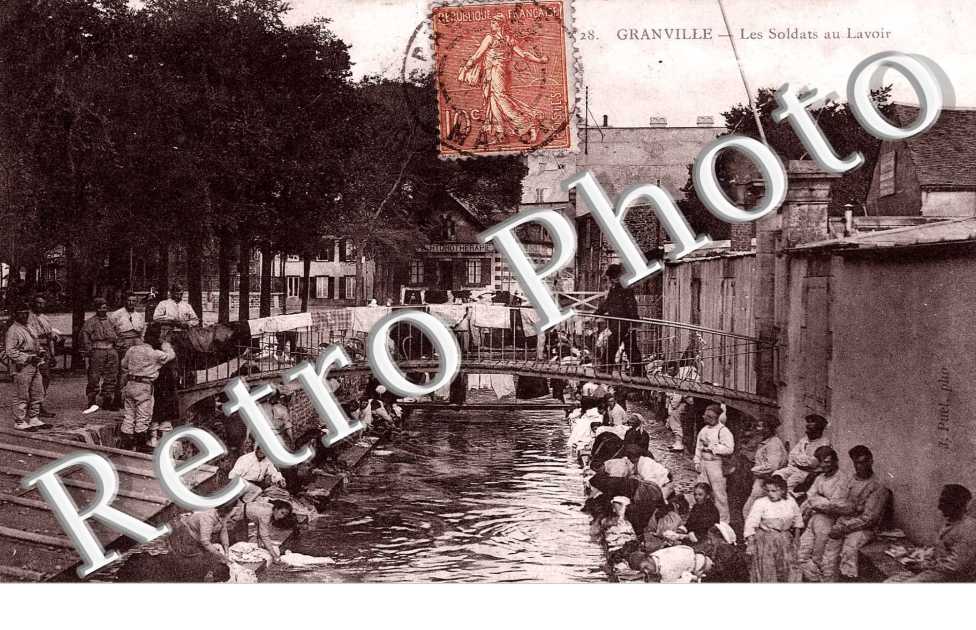 les soldats au lavoir