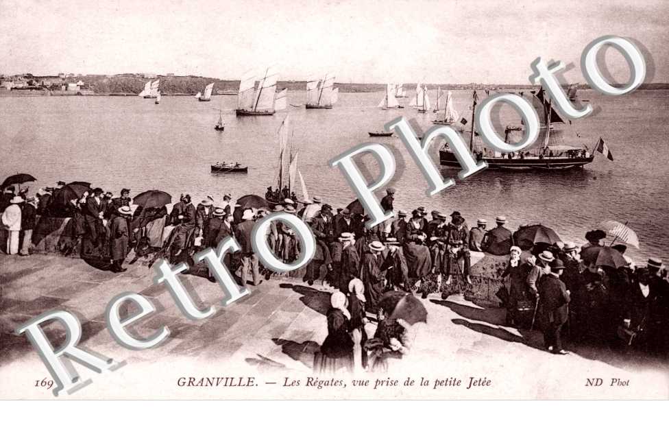 les regates vue prise de la petite jetee