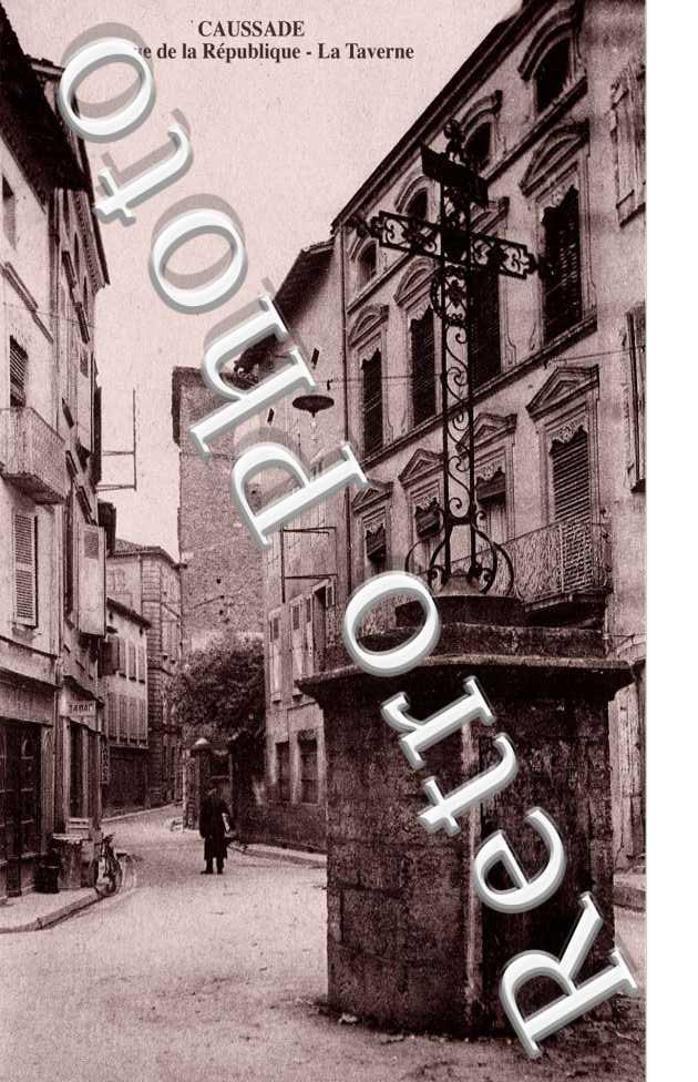 Avenue de la Republique, La Taverne