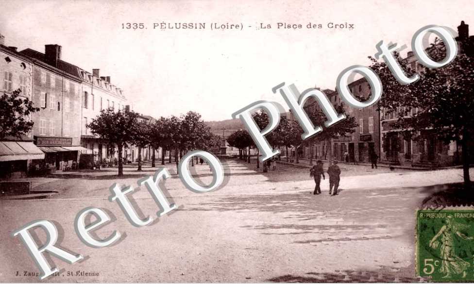 LA PLACE DES CROIX