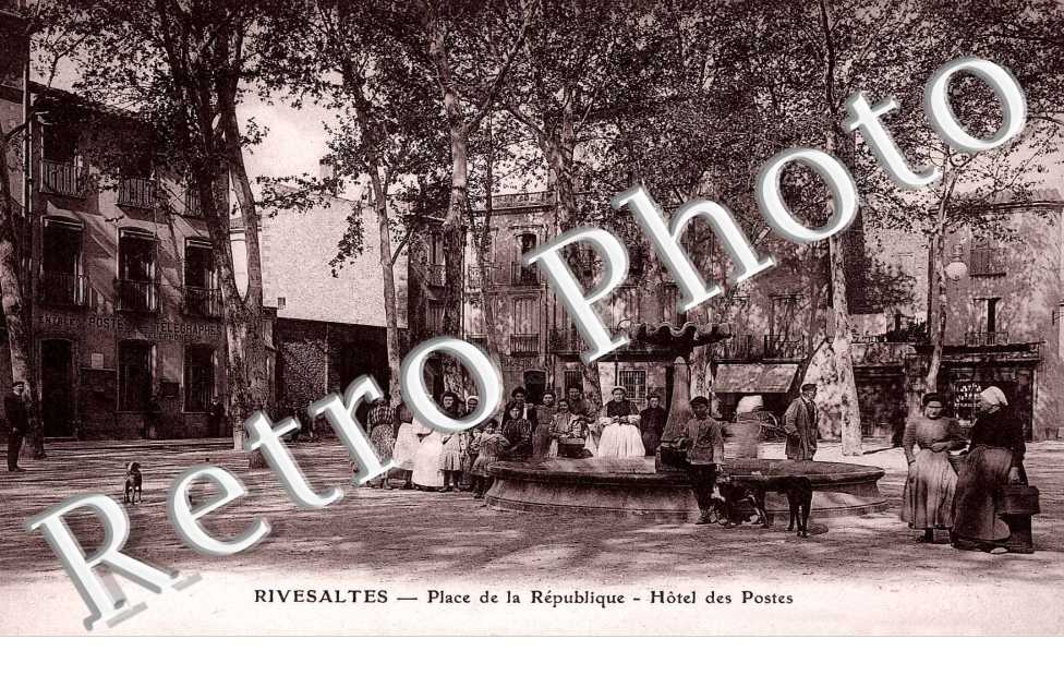 Place de la Republique. Hotel des Postes