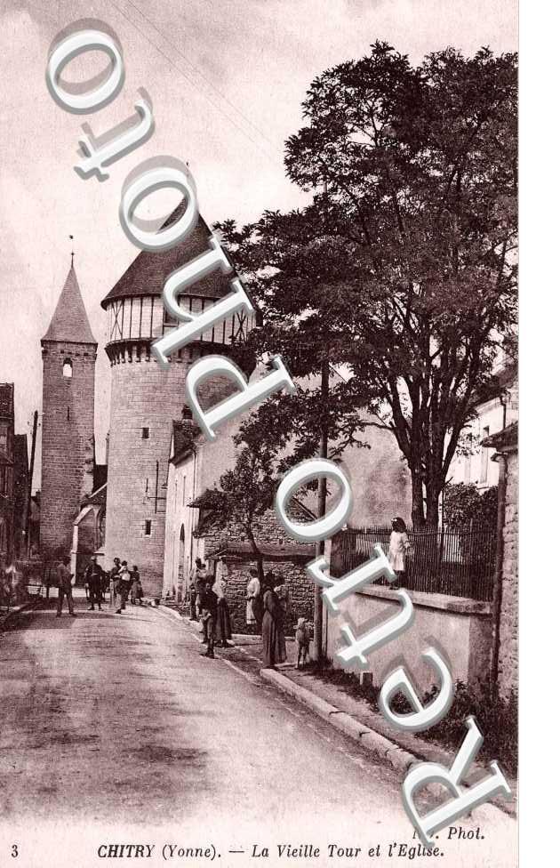 La vieille tour et l'eglise