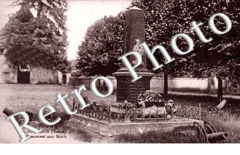 LE MONUMENT AUX MORTS