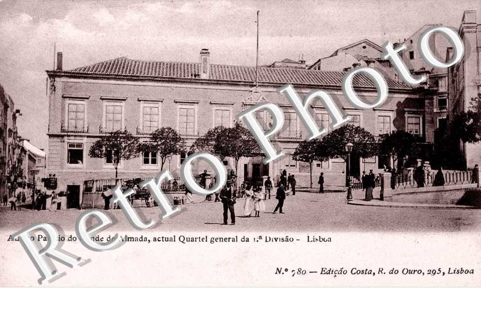 Antigo Palacio do Conde de Almada, actual Quartel general da 1.a Divisio