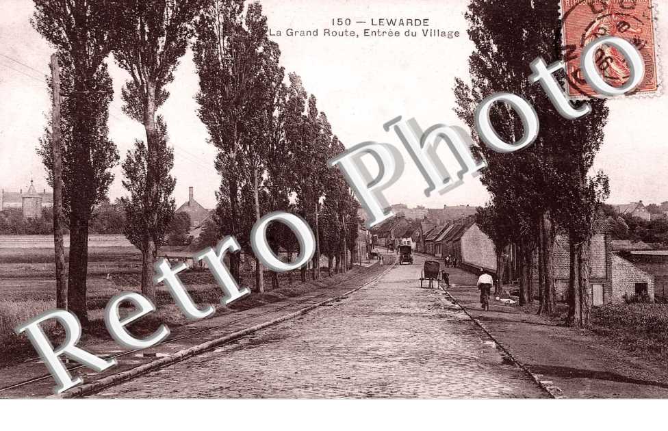 La Grande Route, entree du Village