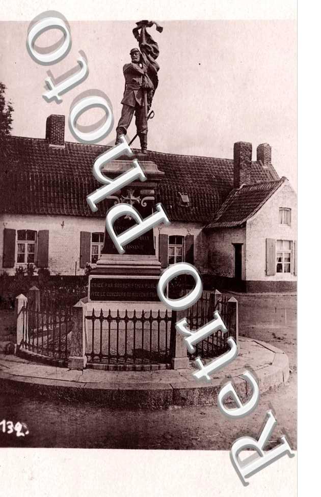 (monument aux morts)