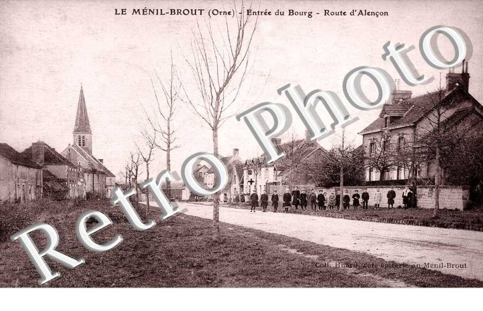 entree du bourg, route d'Alencon
