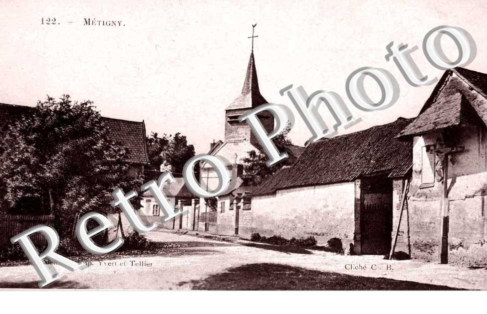 Une Rue - Eglise