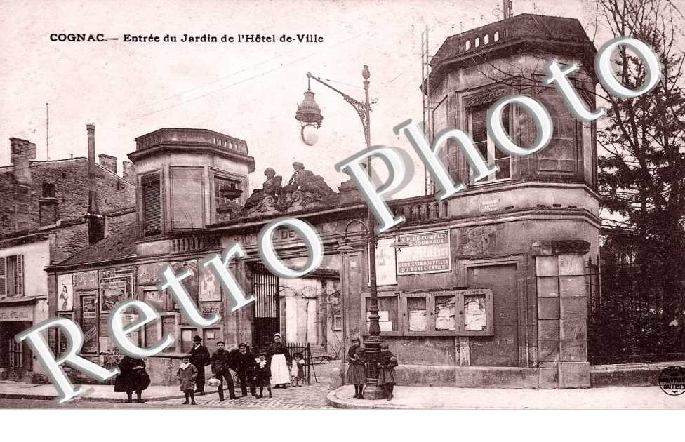 Hotel de Ville, entree du jar'din