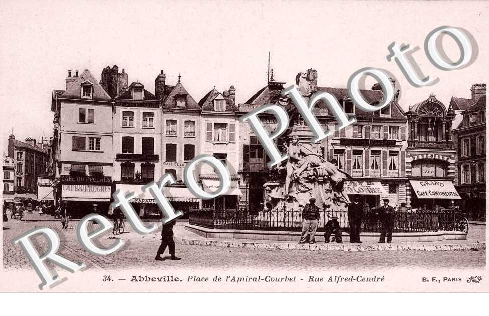 Place de l'Amiral Courbet, Rue Alfred Cendre