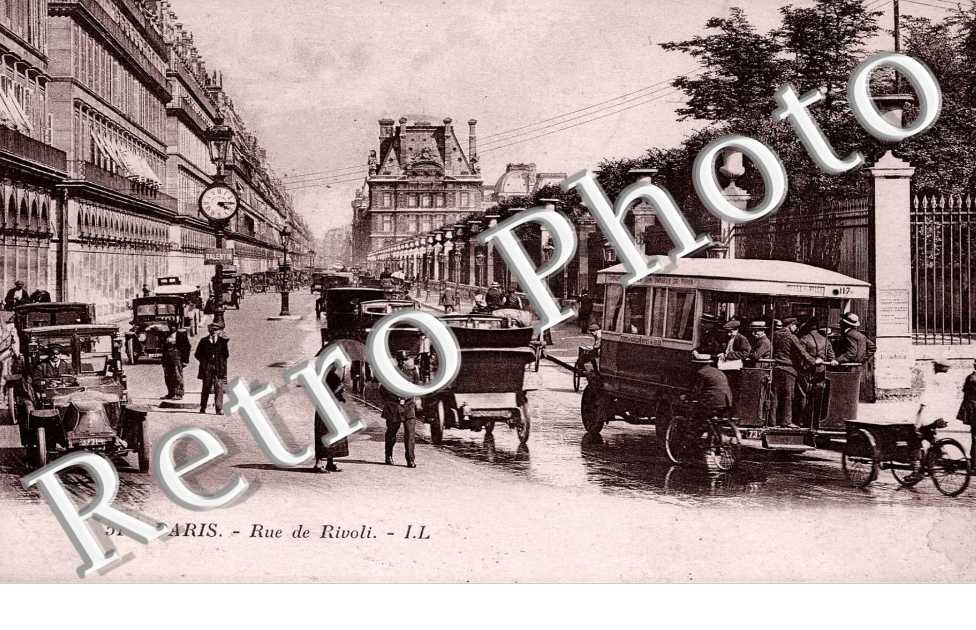 la rue DE RIVOLI