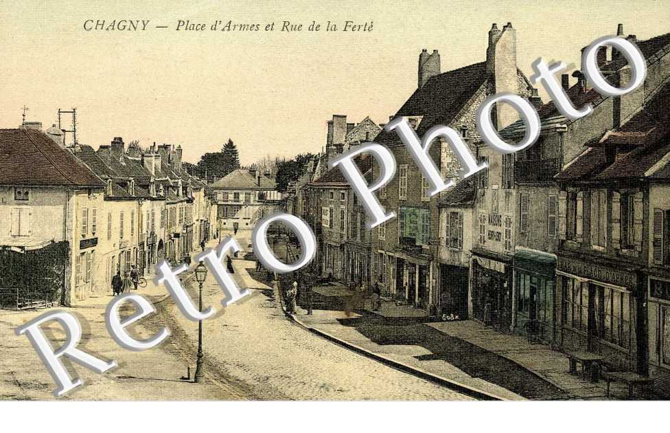 Place d'Armes et rue de la Ferte (toilee couleur)
