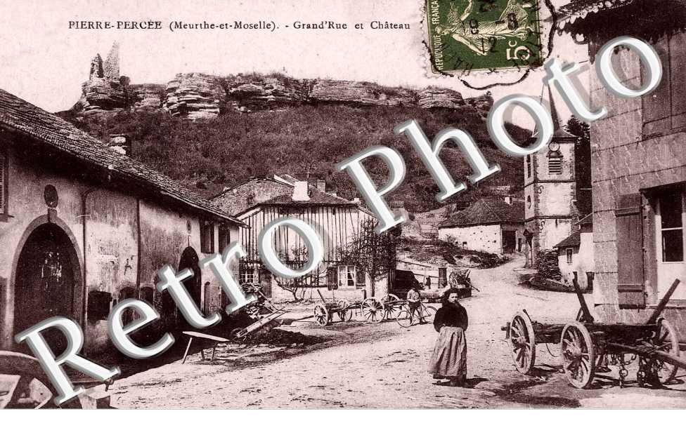Grande Rue et chateau