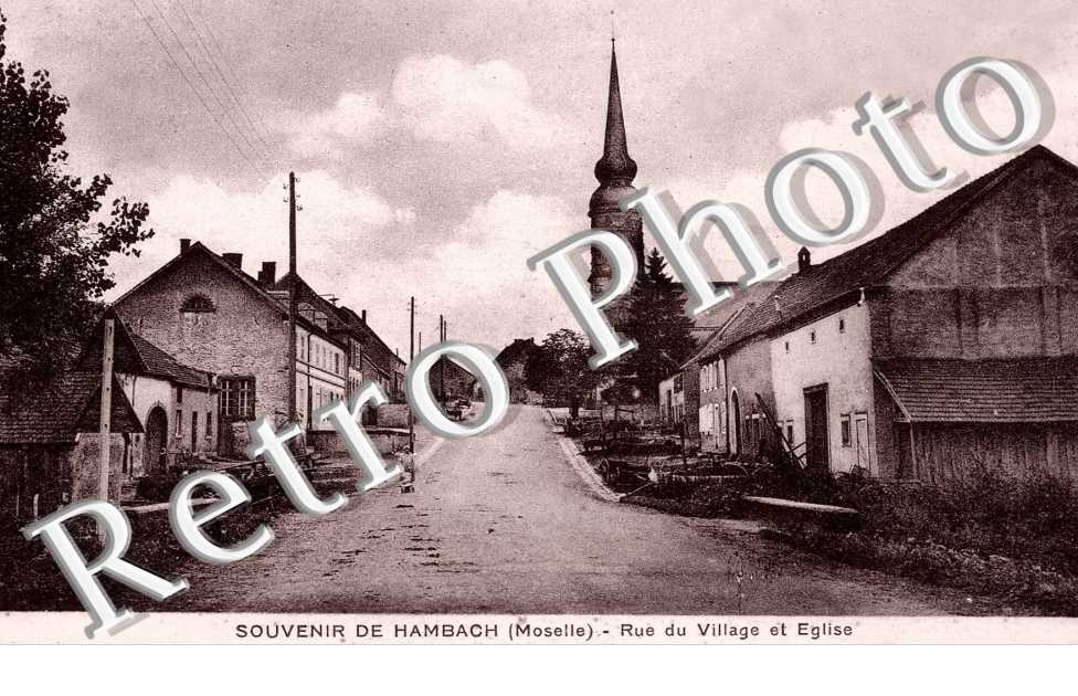 rue du Village et eglise
