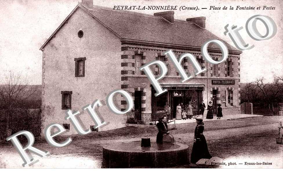 Place de la fontaine et postes