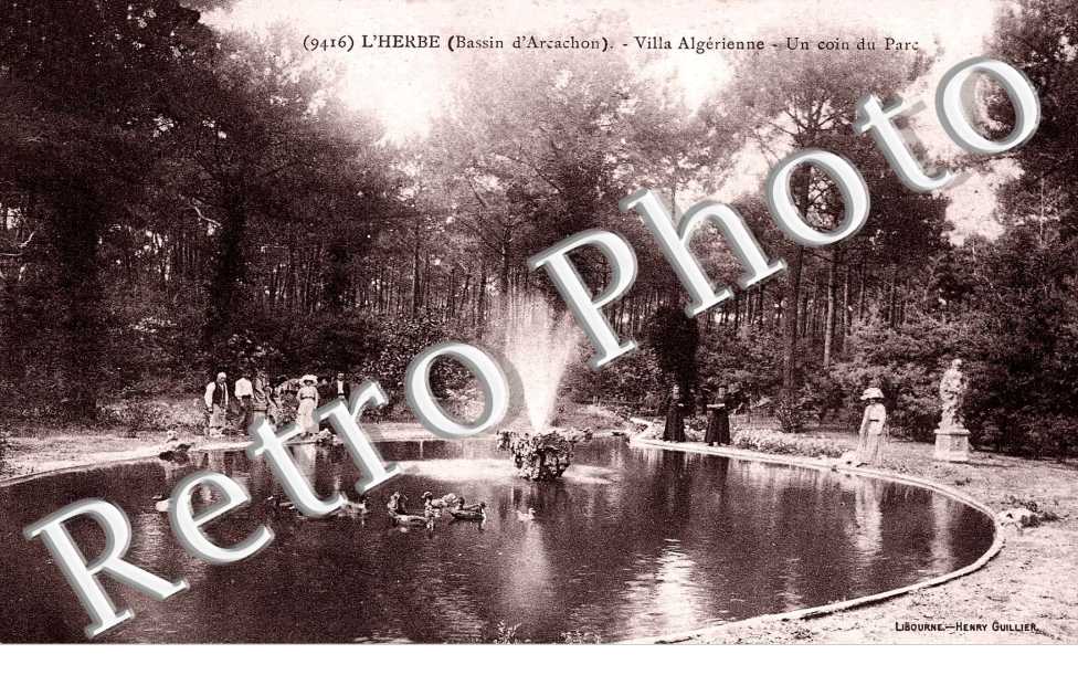 Villa algerienne - un coin du parc - l'Herbe