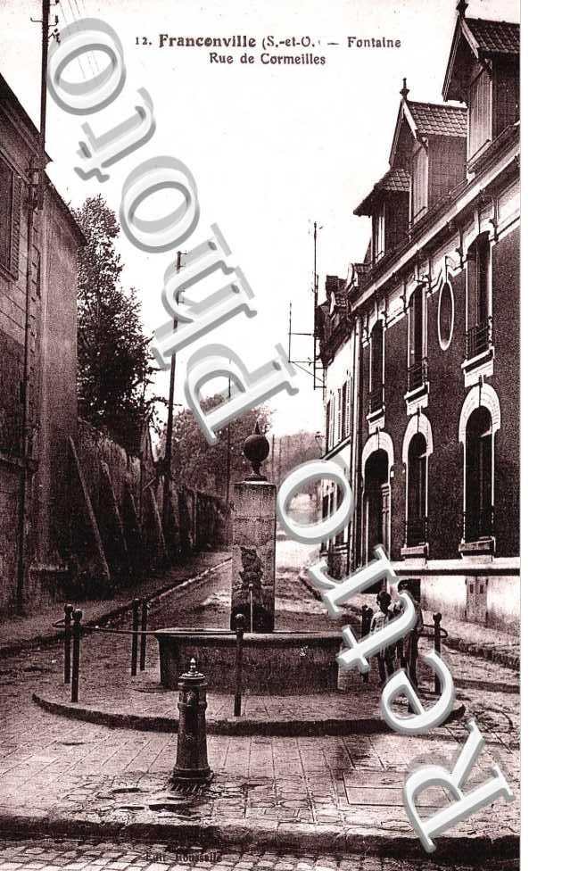 Fontaine rue de Cormeilles