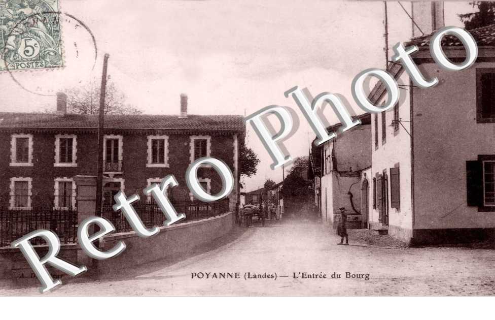 L'ENTREE DU BOURG