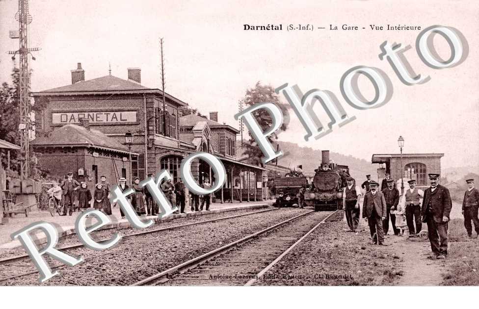 La gare (vue interieure) - locomotive
