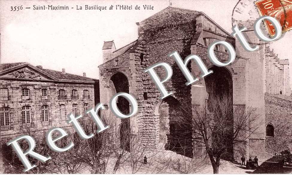 La Basilique et l'Hotel de Ville