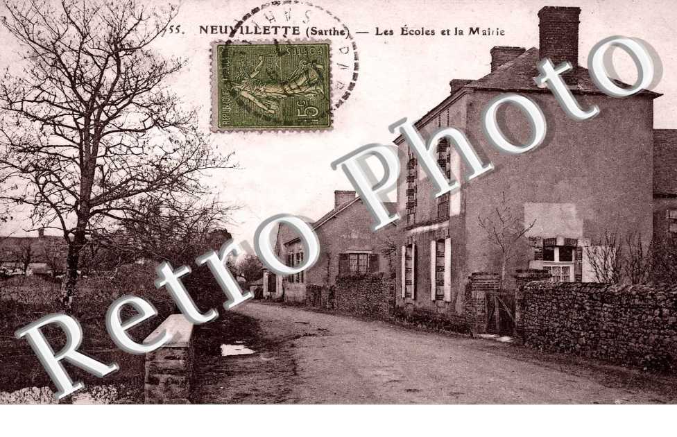 les écoles et la mairie en 1917