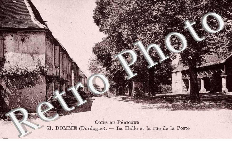 La halle et la rue de la poste