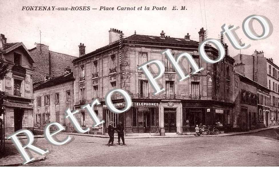 place Carnot et la Poste