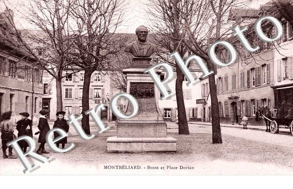PLACE D'ARMES