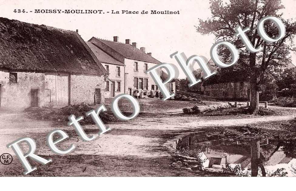 la Place de Moulinot