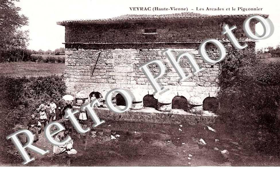 Les arcades et le Pigeonnier