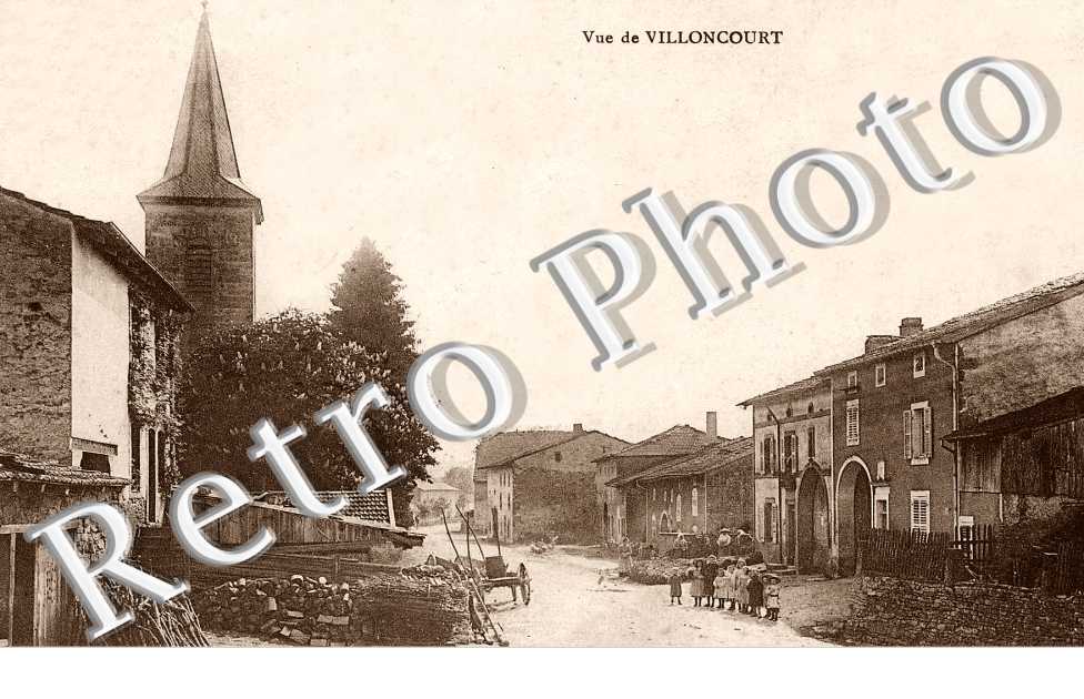 Une Vue du Village