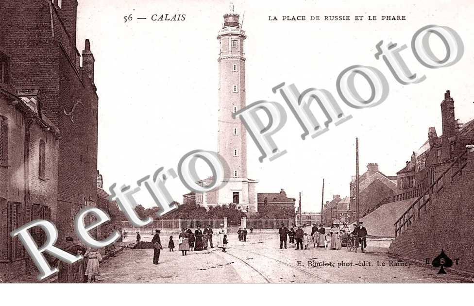 la place de Russie et le phare