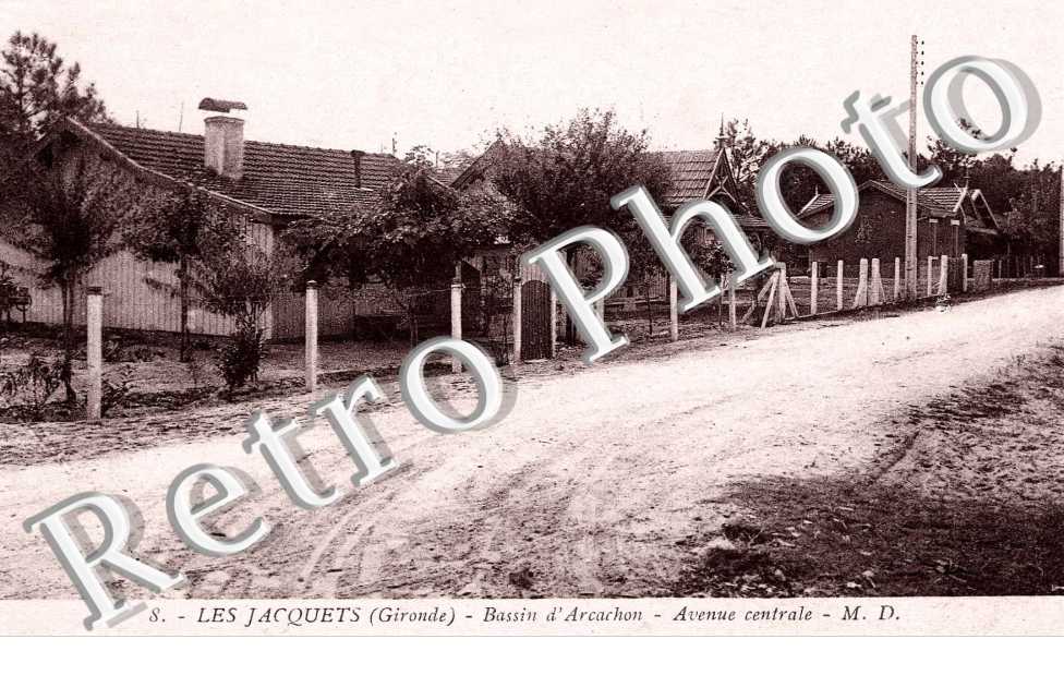 Les Jacquets - Avenue Centrale